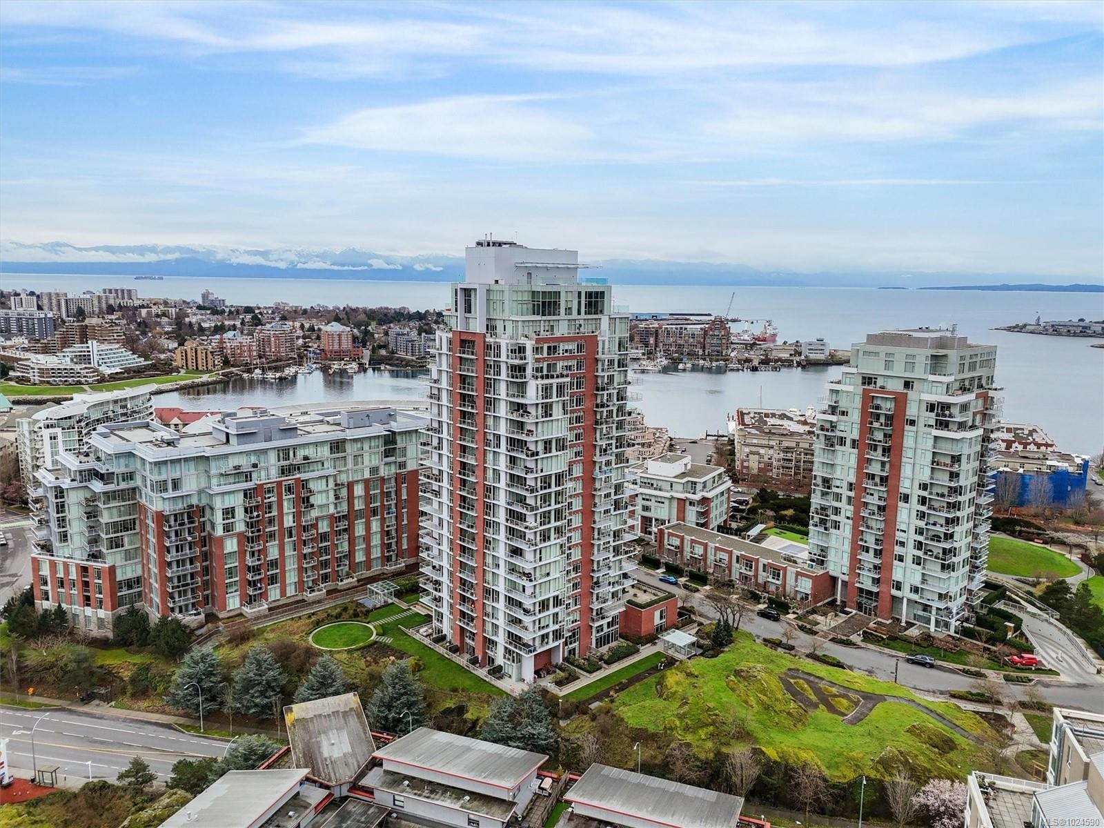 809-83 Saghalie Rd, Victoria, BC - Outdoor With Body Of Water With View
