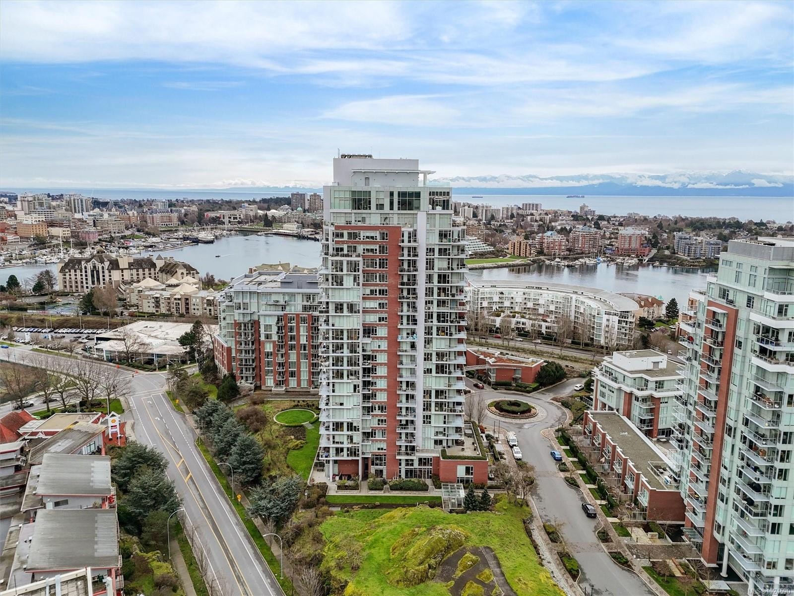 809-83 Saghalie Rd, Victoria, BC - Outdoor With Body Of Water With View
