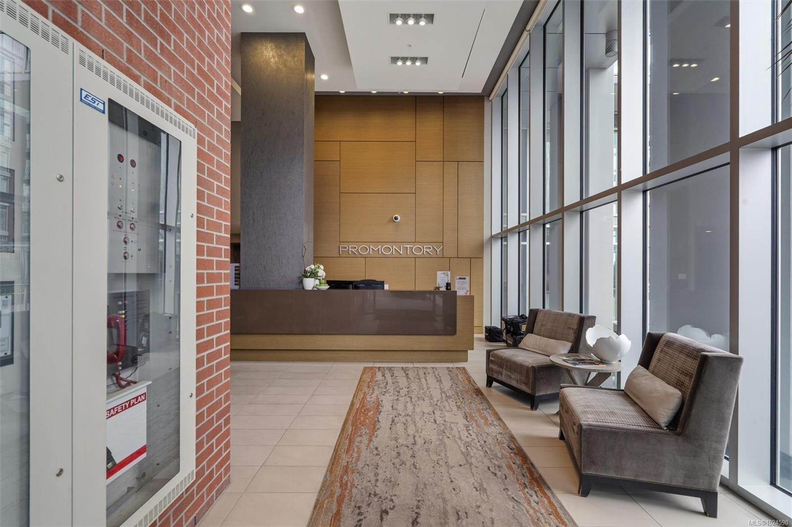 809-83 Saghalie Rd, Victoria, BC - Indoor Photo Showing Other Room