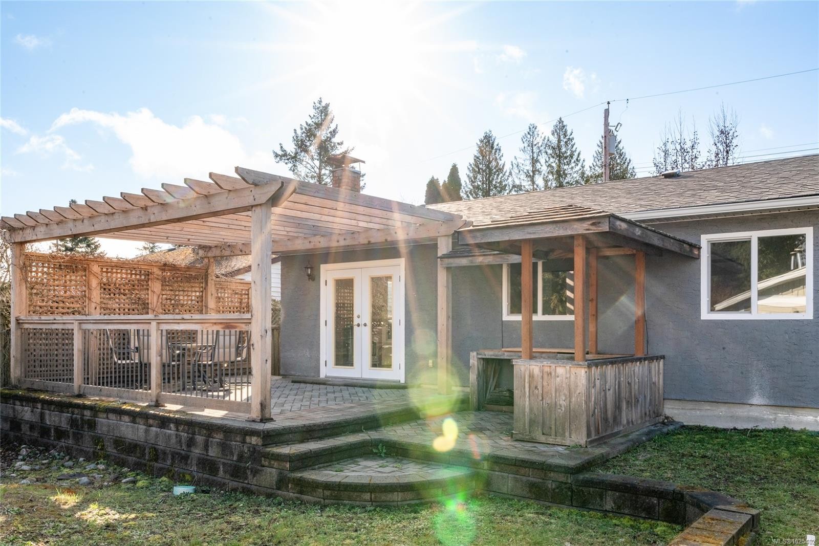 635 Doehle Ave, Parksville, BC