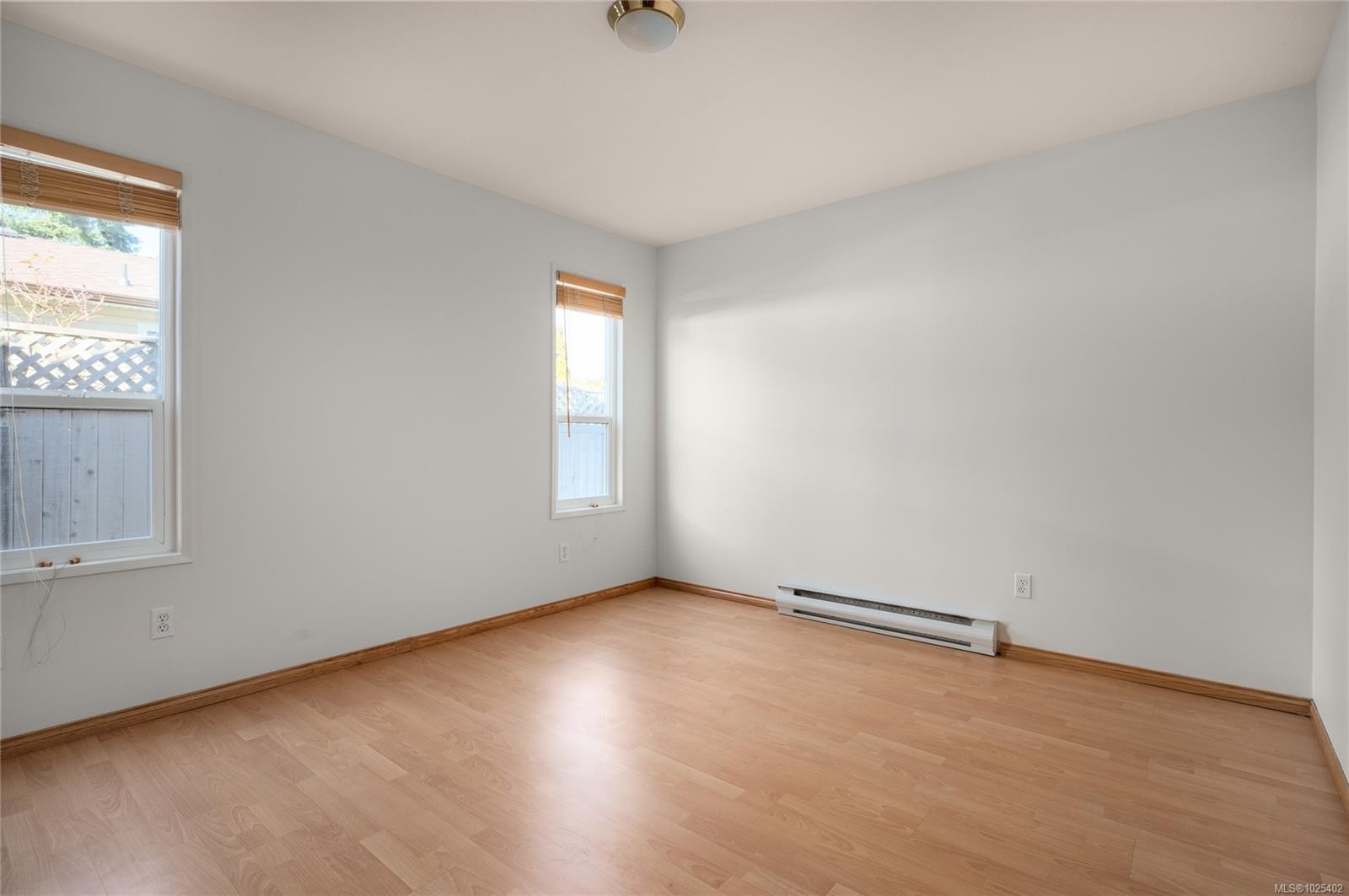 635 Doehle Ave, Parksville, BC