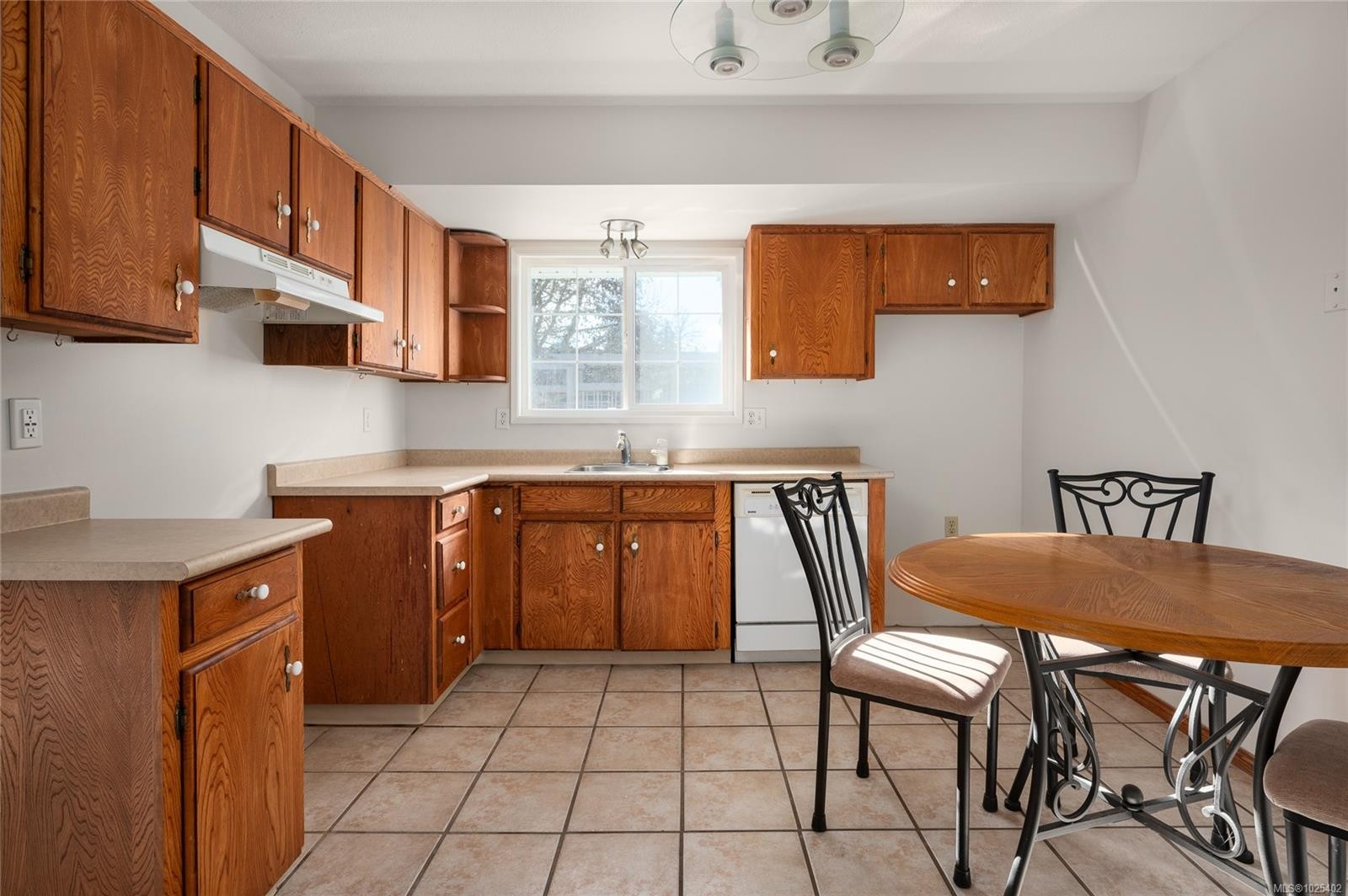 635 Doehle Ave, Parksville, BC