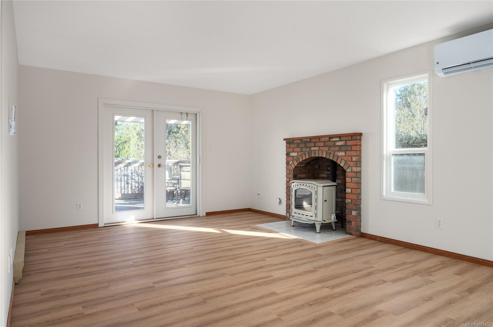 635 Doehle Ave, Parksville, BC