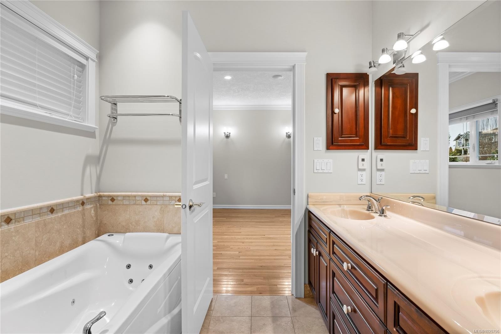 10077 Island View Close, Chemainus, BC