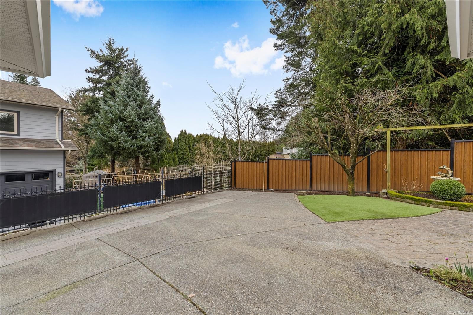 10077 Island View Close, Chemainus, BC