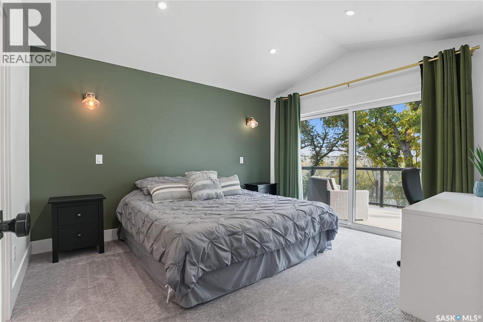 1172A Spadina Crescent E, Saskatoon, SK - Indoor Photo Showing Bedroom