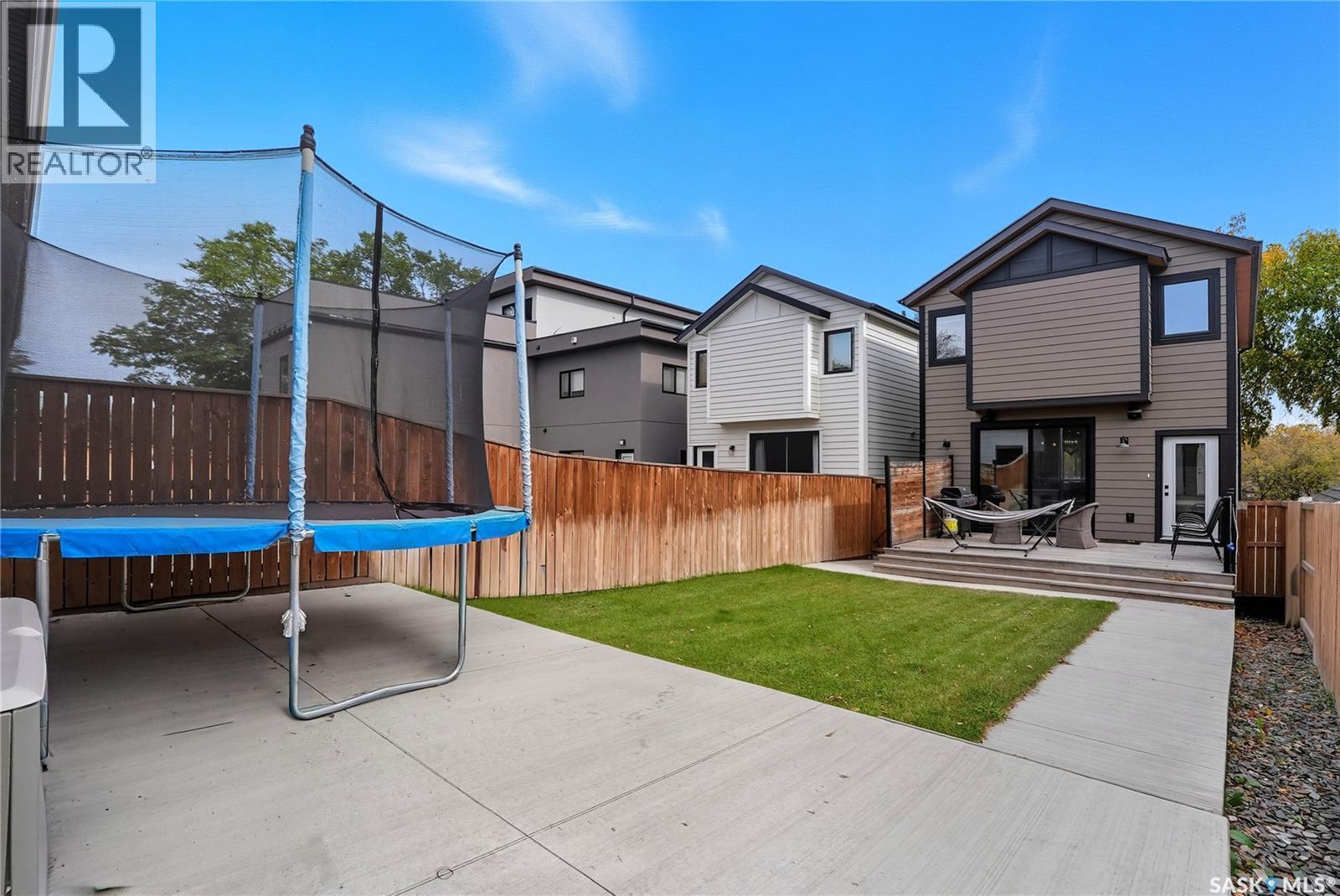 1172A Spadina Crescent E, Saskatoon, SK - Outdoor With Exterior