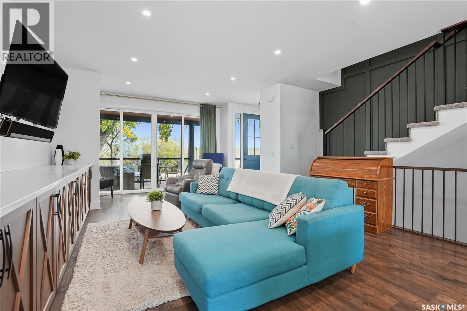 1172A Spadina Crescent E, Saskatoon, SK - Indoor Photo Showing Living Room