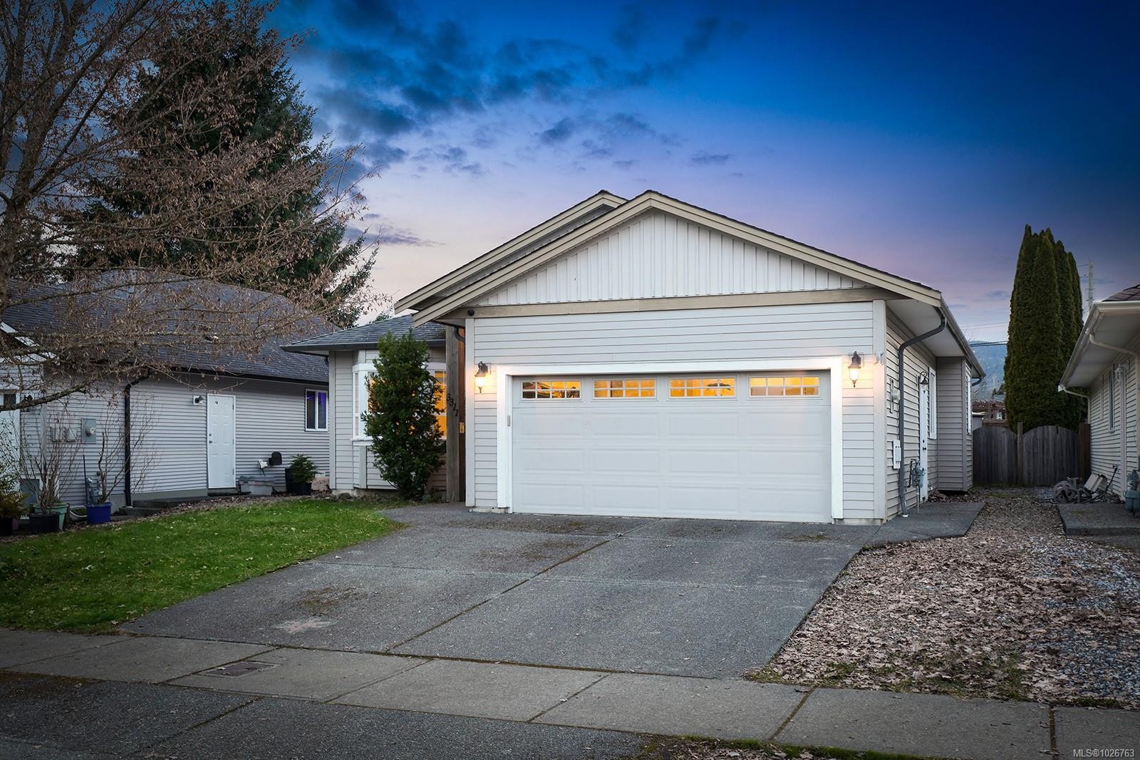 3311 Eighth St, Cumberland, BC