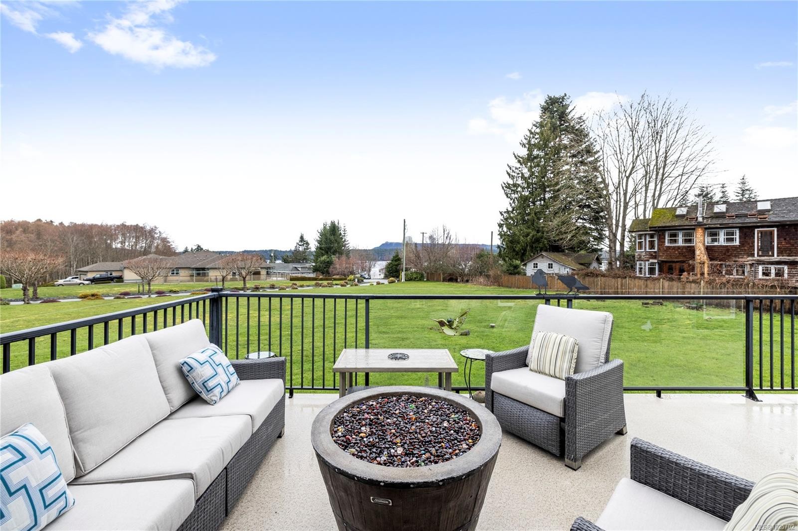 8-5300 Gainsberg Rd, Bowser, BC