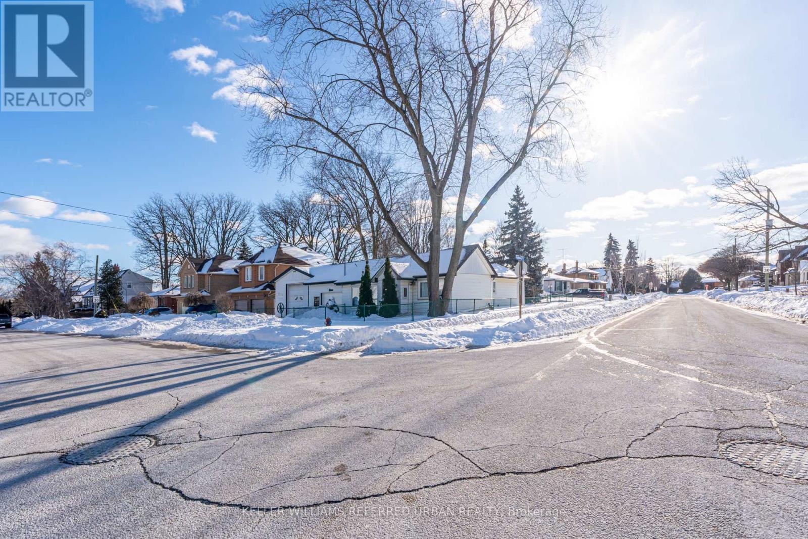 1300 Meredith Avenue, Mississauga, ON - Outdoor