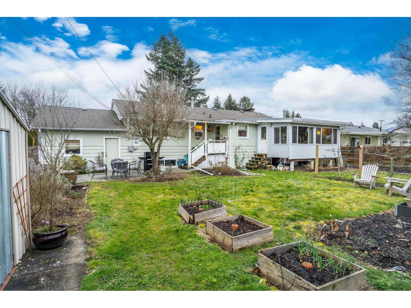 9727 Hazel Street|Chilliwack Proper East, Chilliwack, BC - Outdoor
