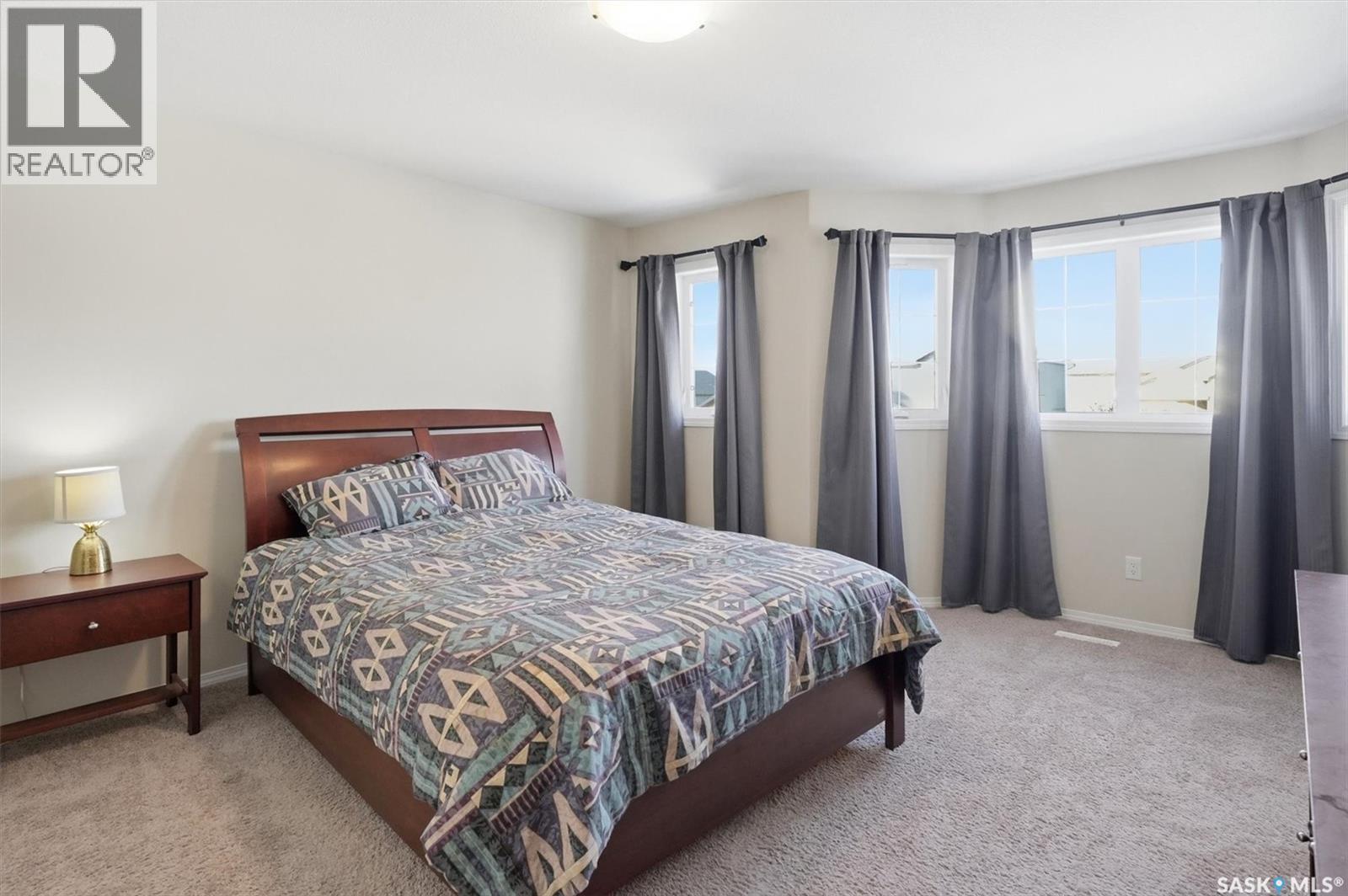 1018 Rempel Way, Saskatoon, SK - Indoor Photo Showing Bedroom