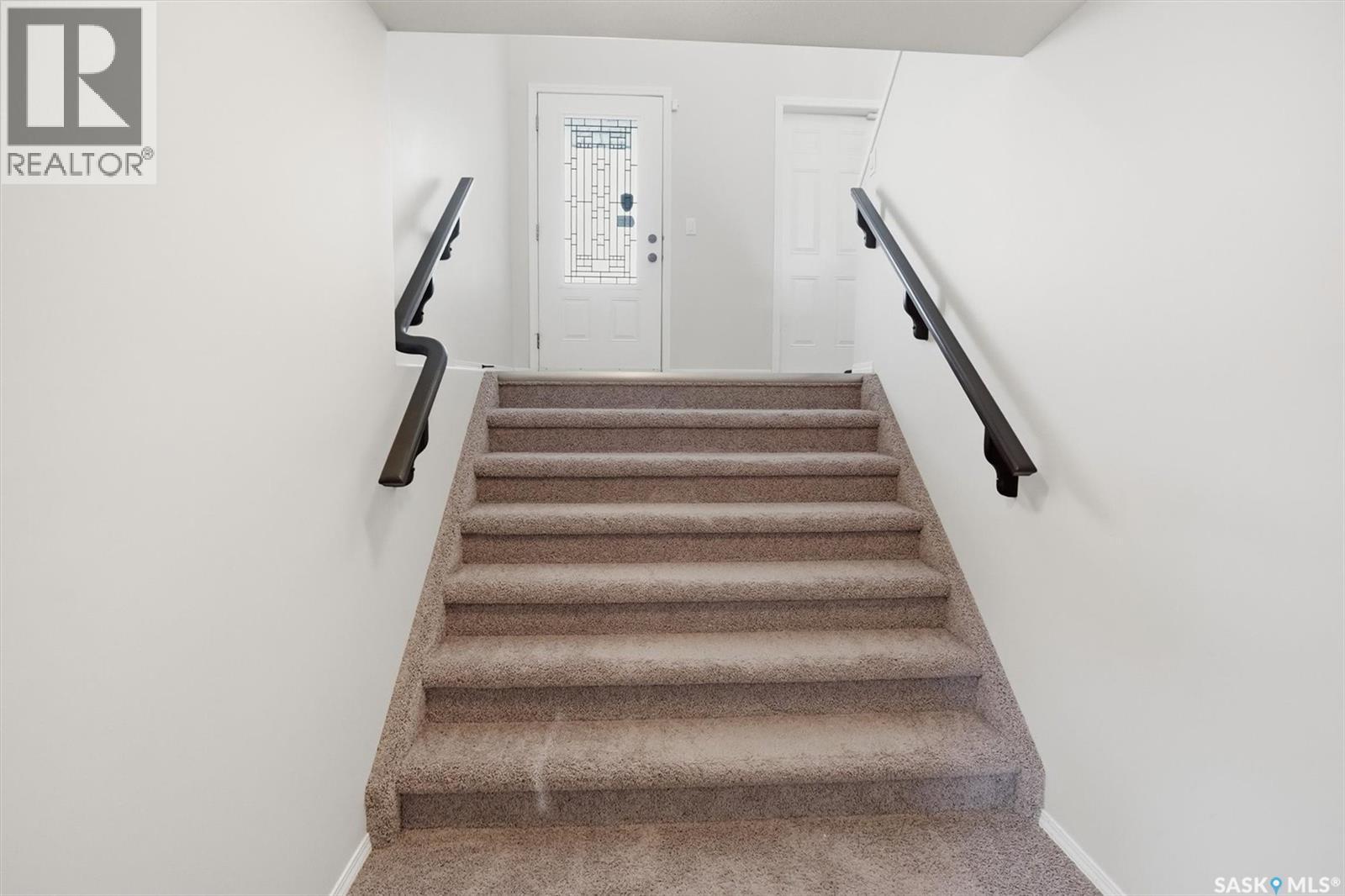 1018 Rempel Way, Saskatoon, SK - Indoor Photo Showing Other Room