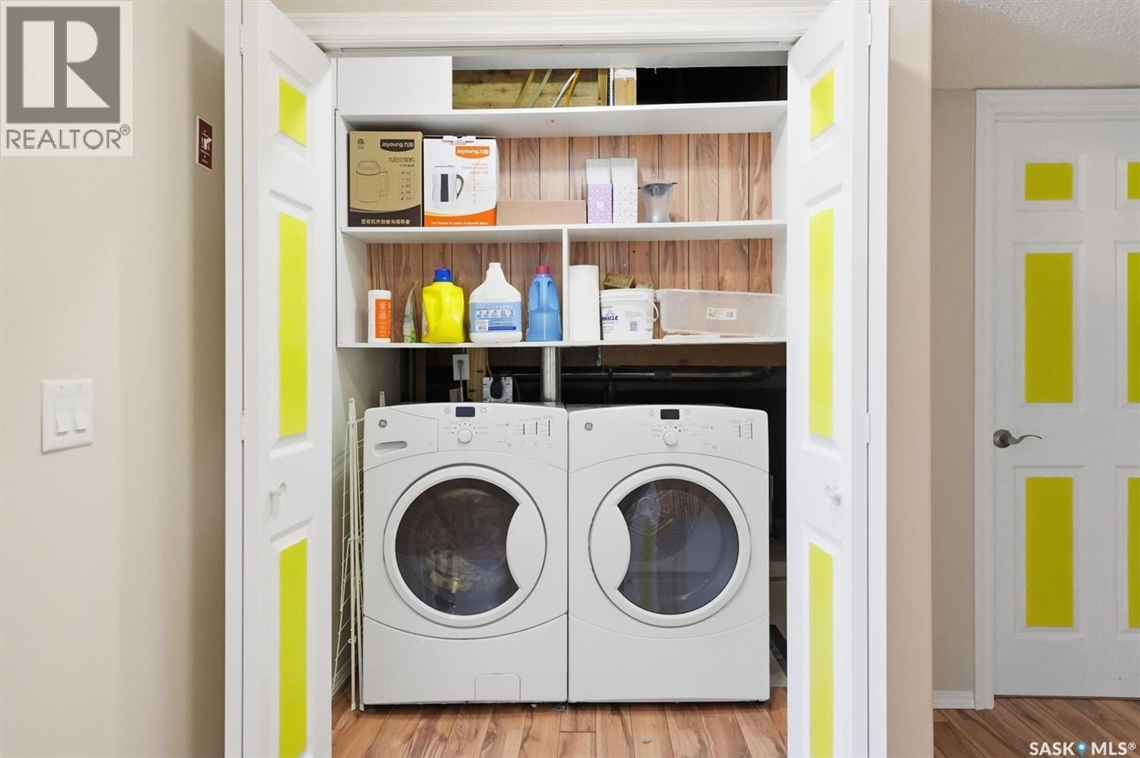 1018 Rempel Way, Saskatoon, SK - Indoor Photo Showing Laundry Room