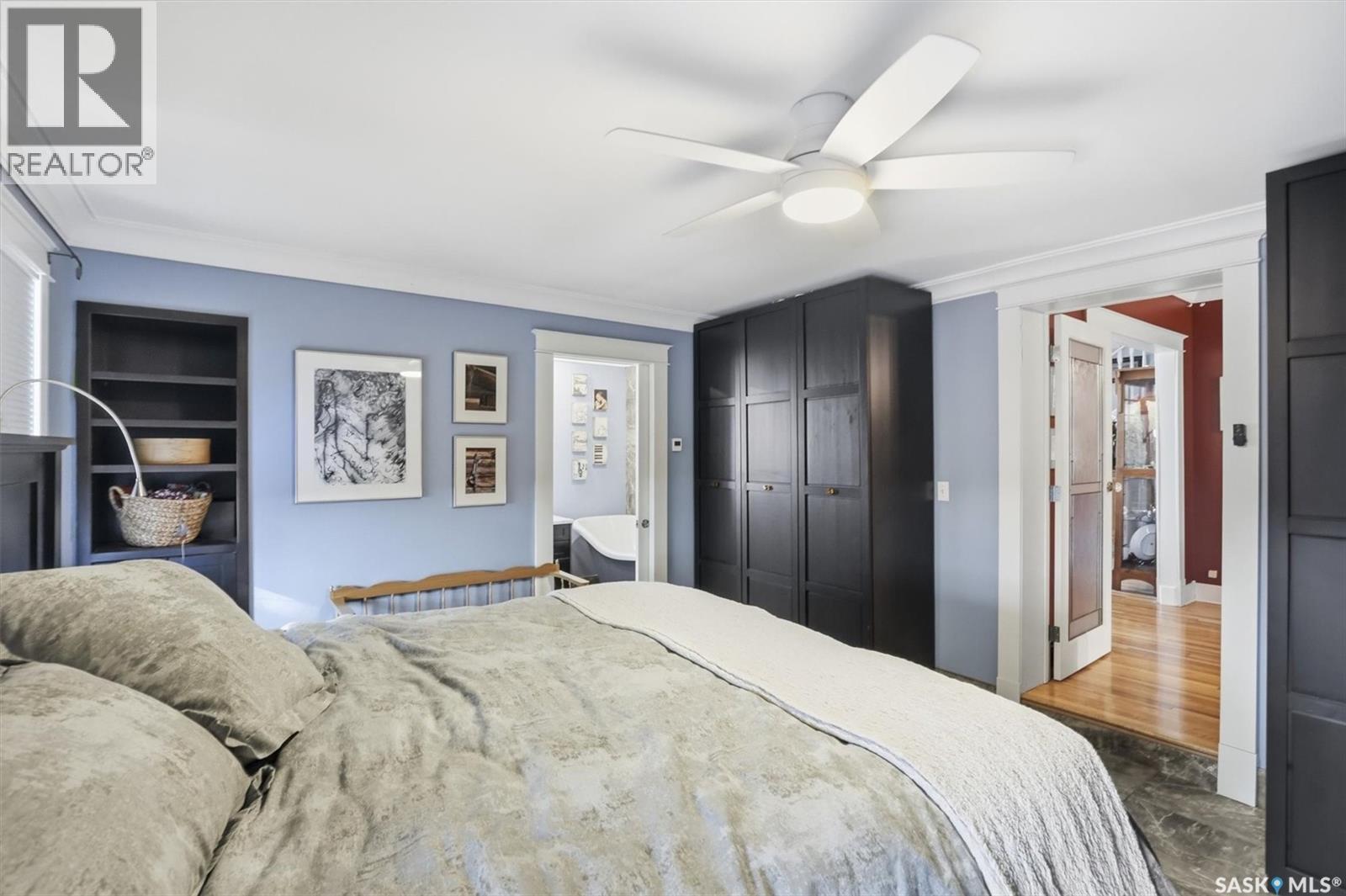 1210 Elliott Street, Saskatoon, SK - Indoor Photo Showing Bedroom