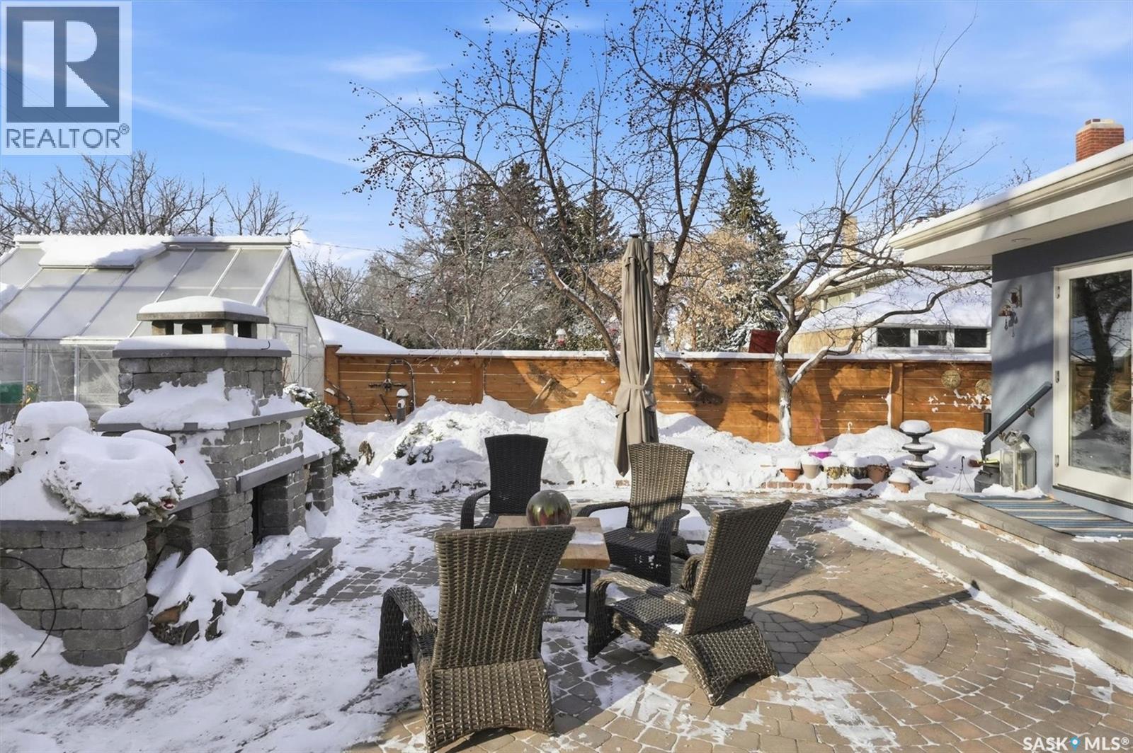 1210 Elliott Street, Saskatoon, SK - Outdoor