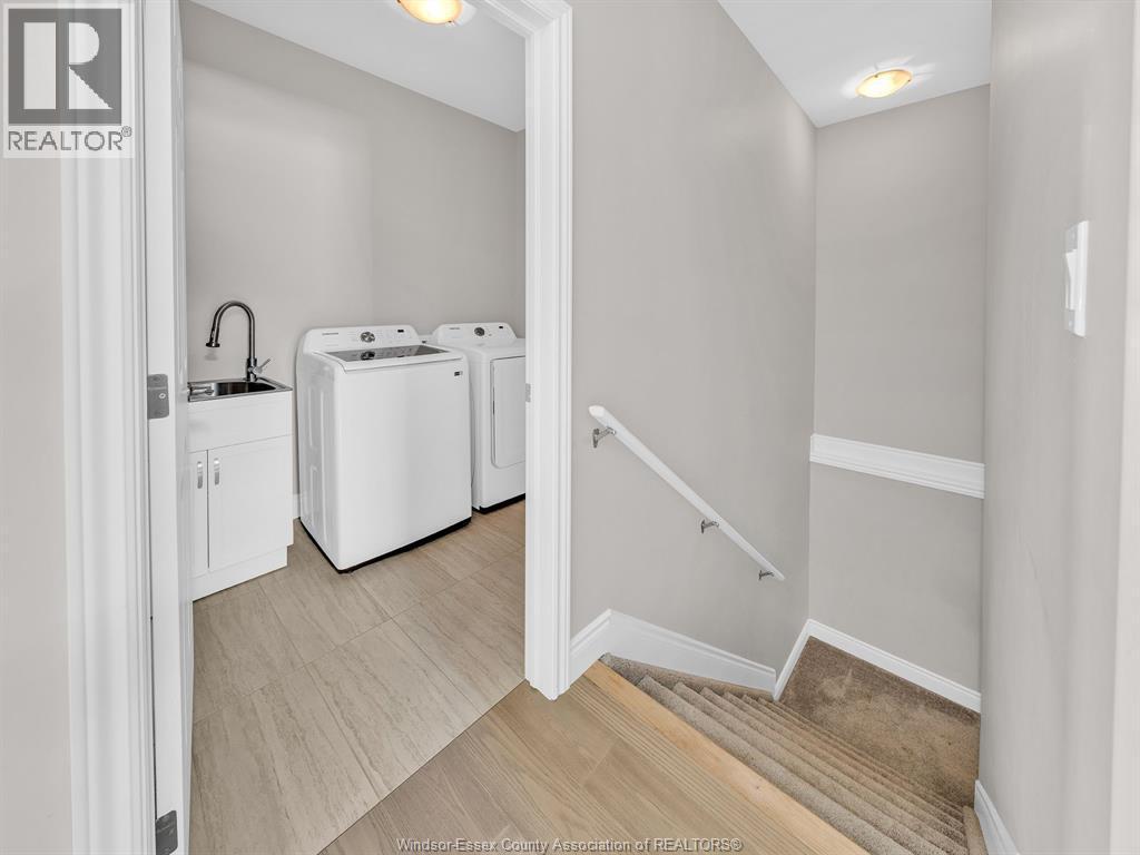 602 Hacket Road, Amherstburg, ON - Indoor Photo Showing Laundry Room