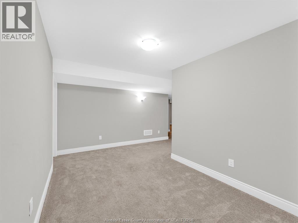 602 Hacket Road, Amherstburg, ON - Indoor Photo Showing Other Room