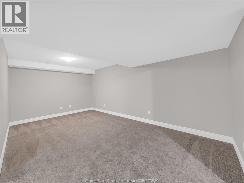 602 Hacket Road, Amherstburg, ON - Indoor Photo Showing Other Room
