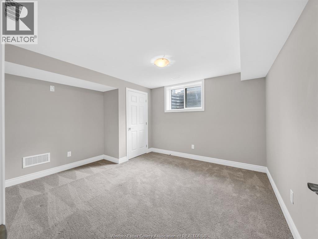 602 Hacket Road, Amherstburg, ON - Indoor Photo Showing Other Room