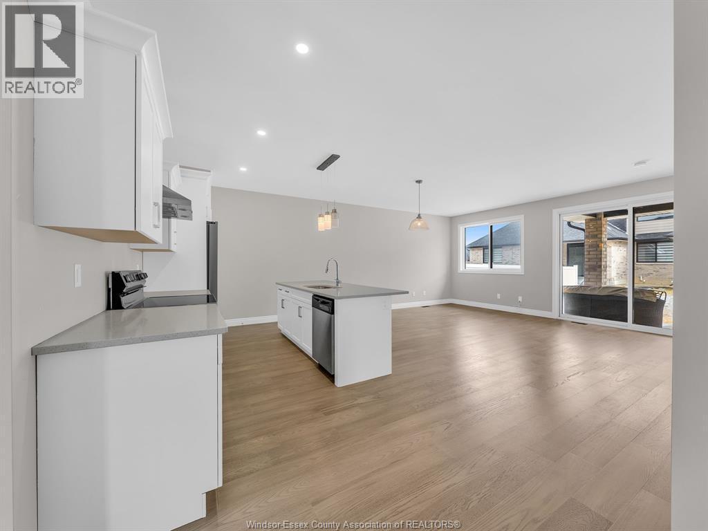 602 Hacket Road, Amherstburg, ON - Indoor Photo Showing Other Room