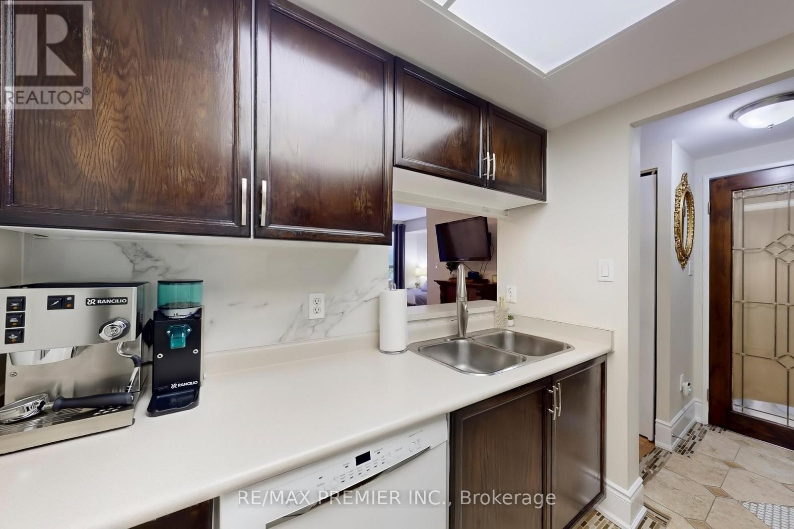 127 - 8351 Mclaughlin Road, Brampton, ON - Indoor Photo Showing Kitchen With Double Sink