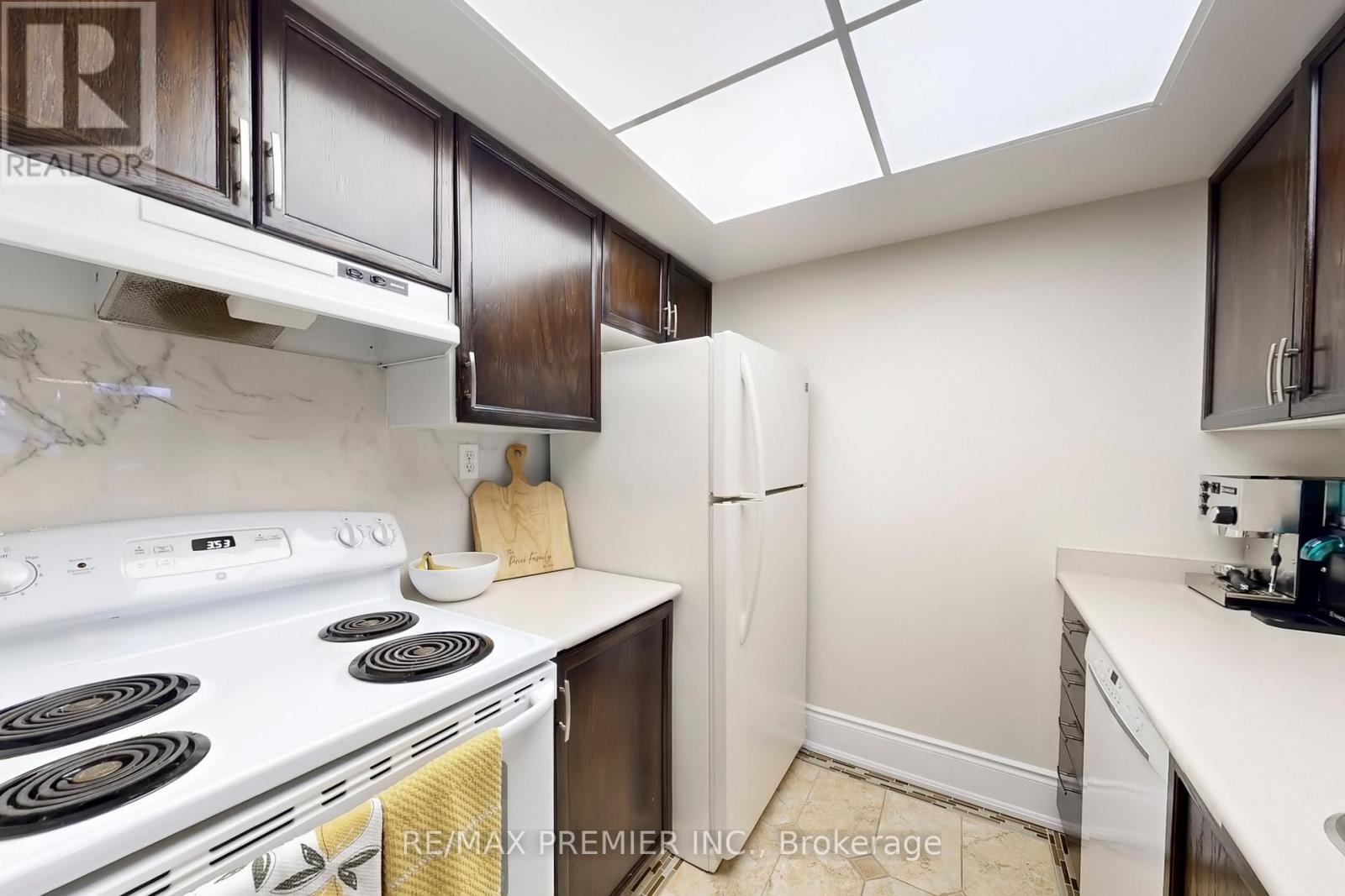 127 - 8351 Mclaughlin Road, Brampton, ON - Indoor Photo Showing Kitchen