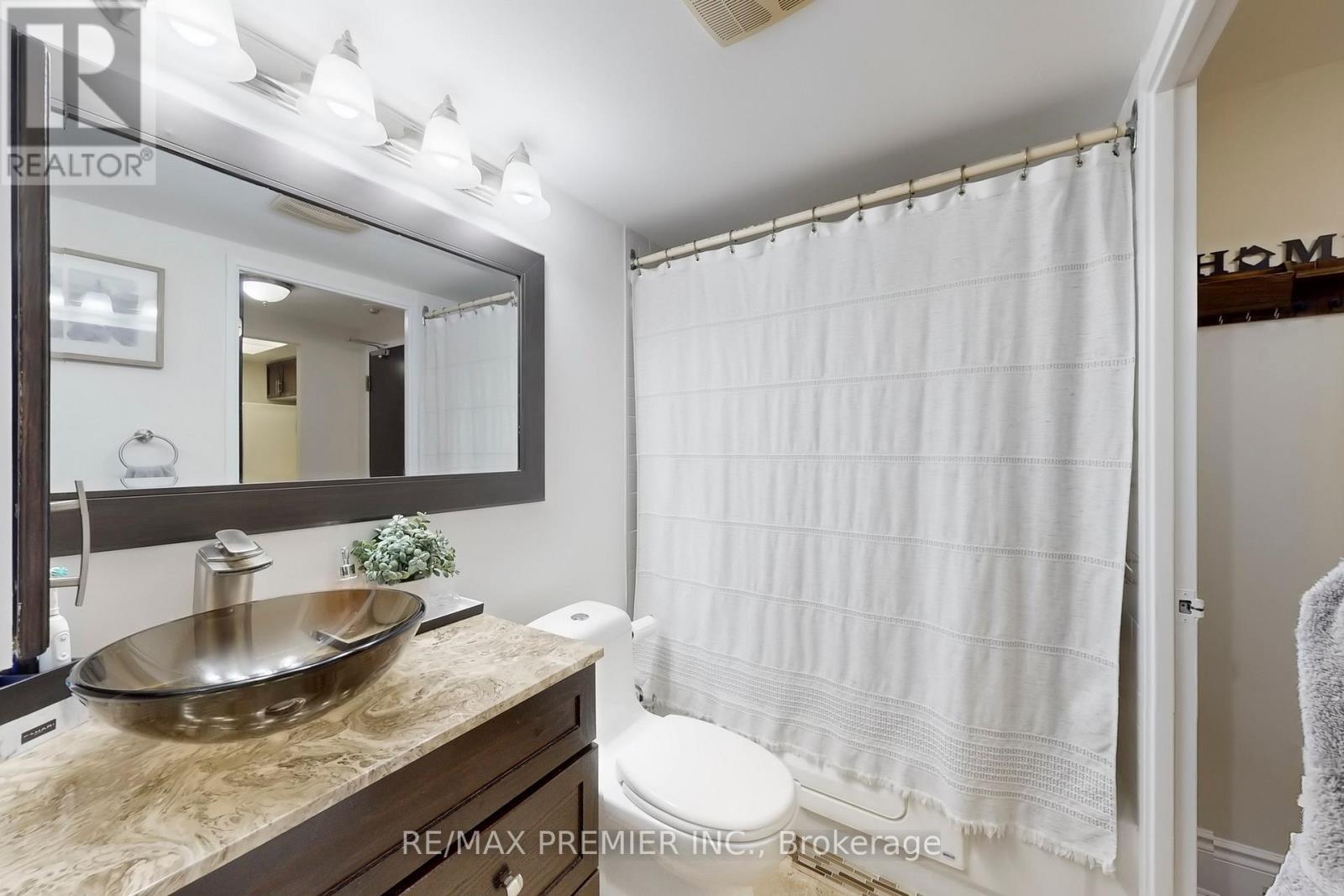 127 - 8351 Mclaughlin Road, Brampton, ON - Indoor Photo Showing Bathroom