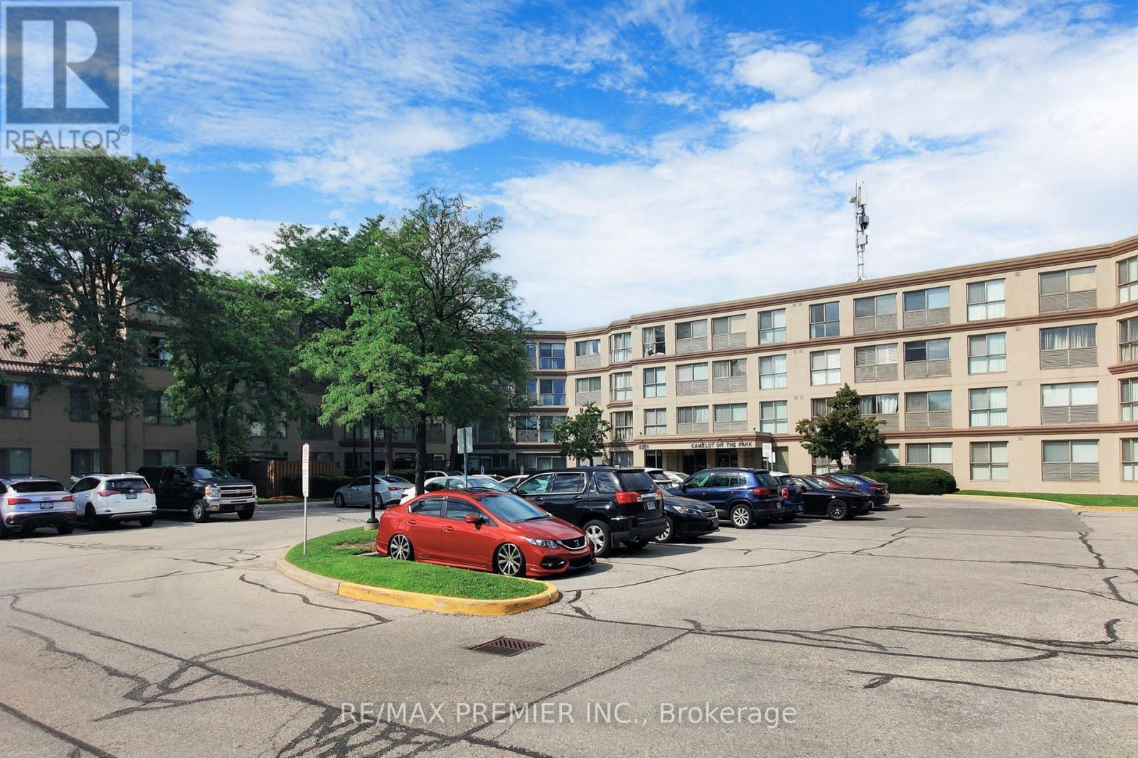 127 - 8351 Mclaughlin Road, Brampton, ON - Outdoor With Facade