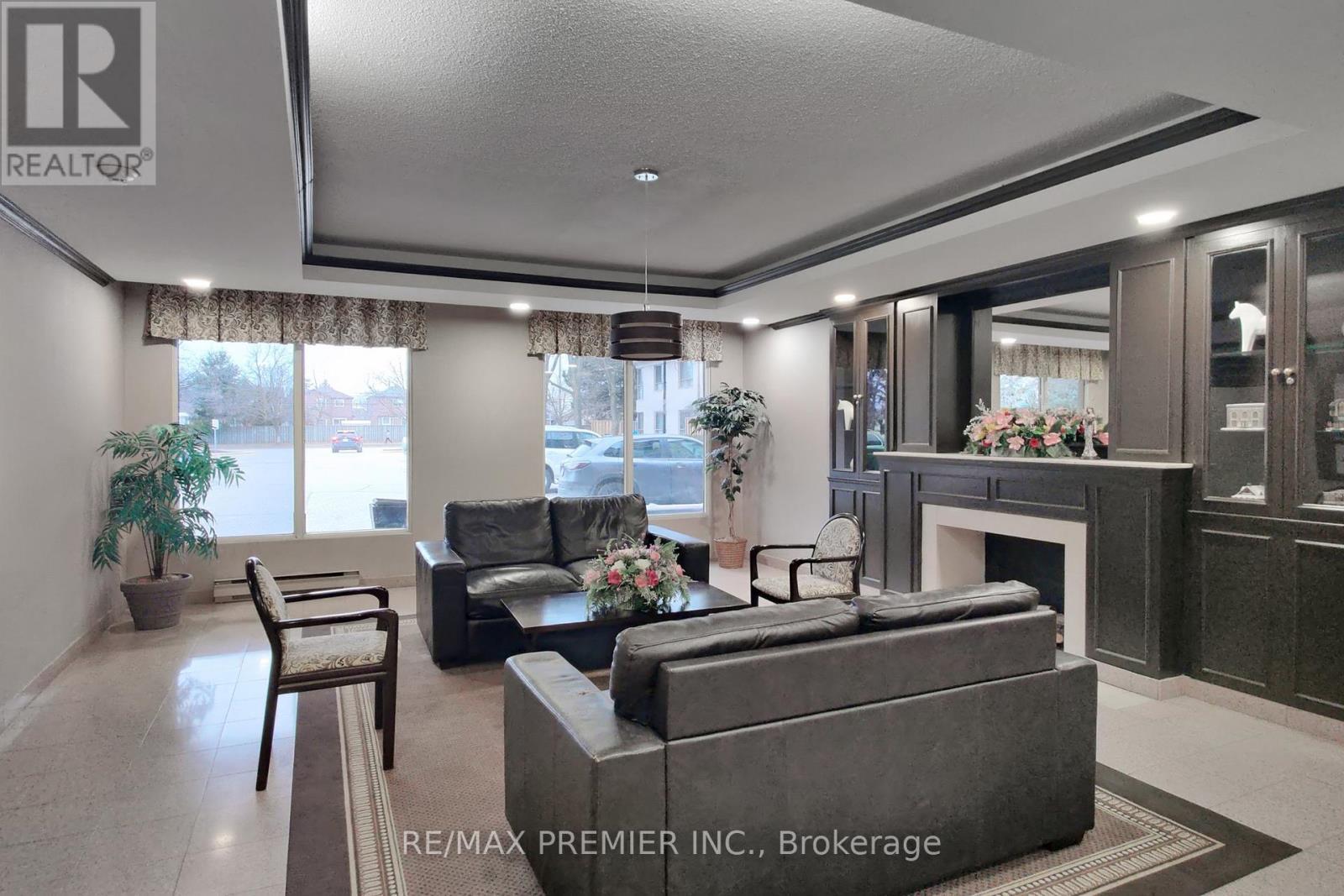 127 - 8351 Mclaughlin Road, Brampton, ON - Indoor