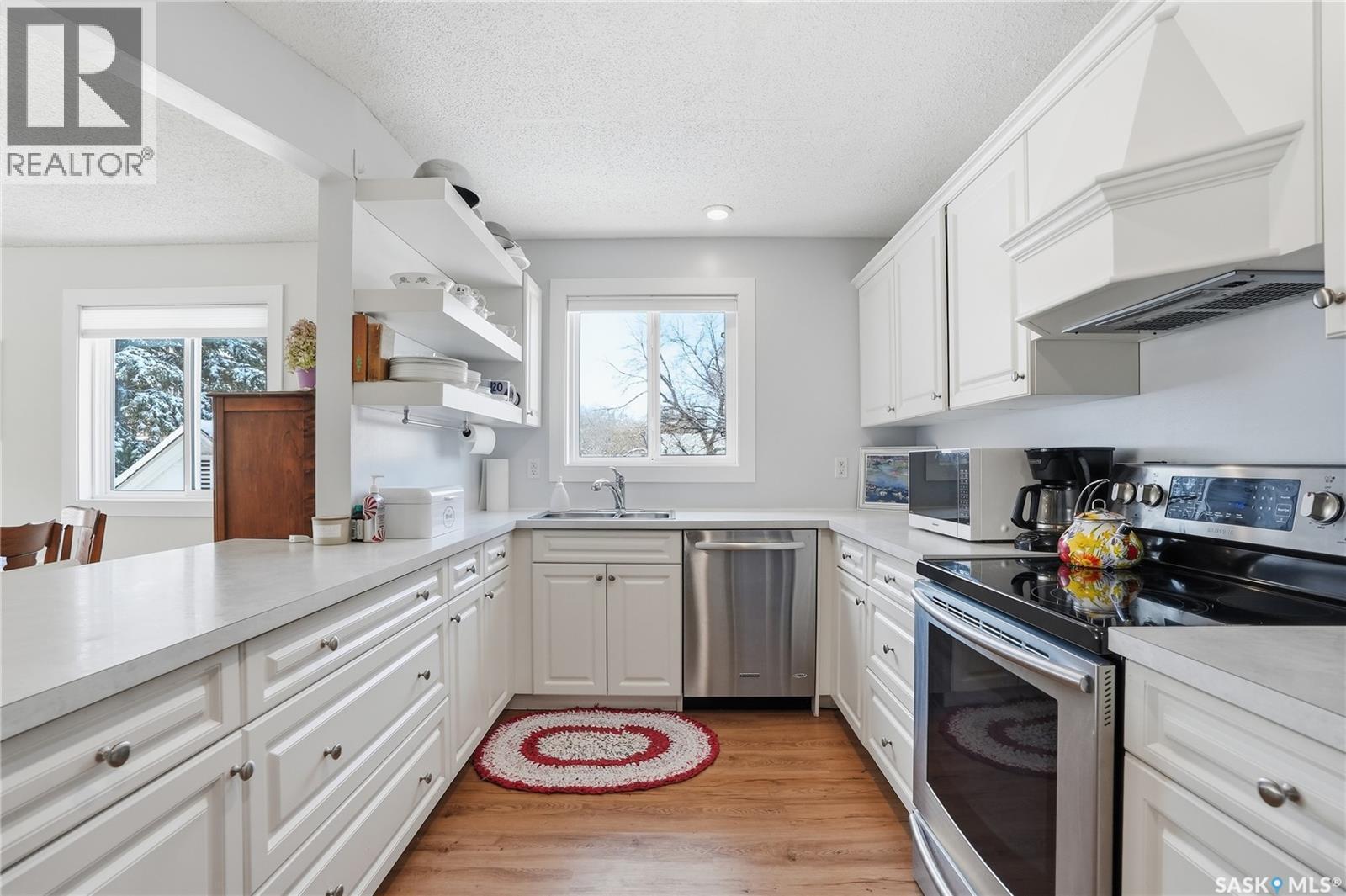 202 921 Main Street E, Saskatoon, SK - Indoor Photo Showing Kitchen