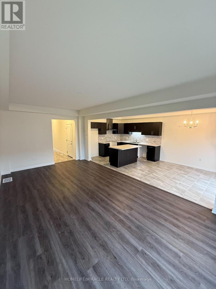 72 Samuel Avenue, Pelham, ON - Indoor Photo Showing Other Room