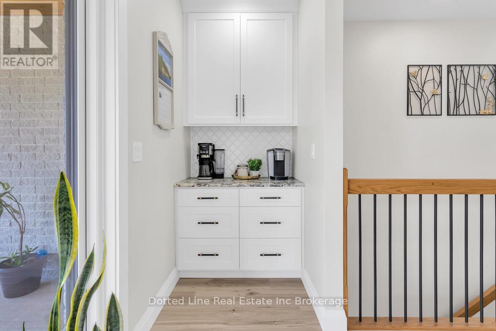 3650 Hwy 59 Highway, Norfolk, ON - Indoor Photo Showing Other Room