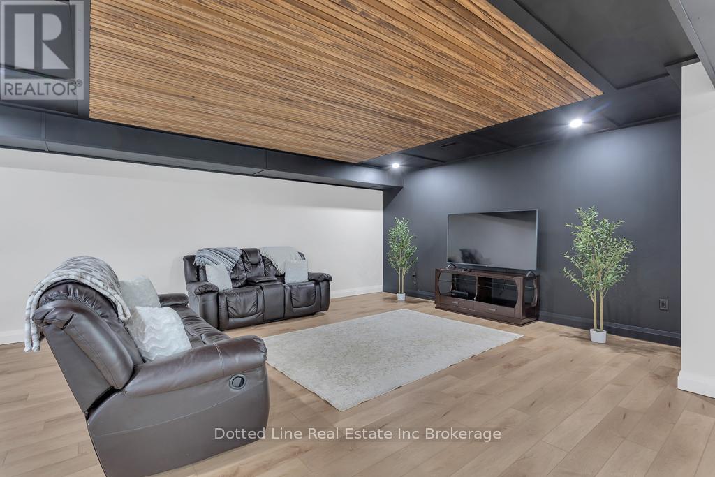 3650 Hwy 59 Highway, Norfolk, ON - Indoor Photo Showing Other Room