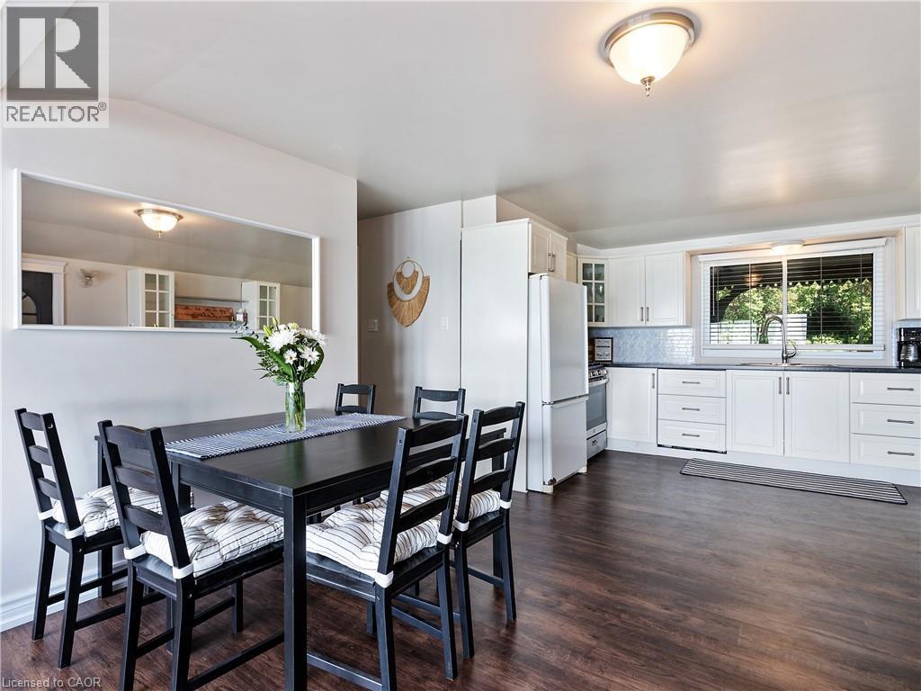 2712 North Shore Drive, Lowbanks, ON - Indoor Photo Showing Dining Room
