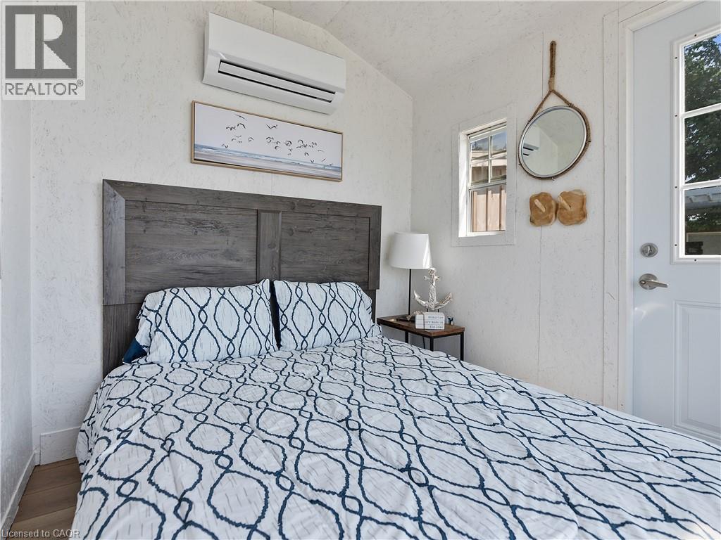 2712 North Shore Drive, Lowbanks, ON - Indoor Photo Showing Bedroom