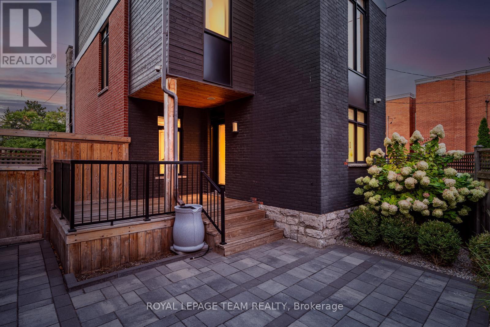 16 First Avenue, Ottawa, ON - Outdoor With Exterior