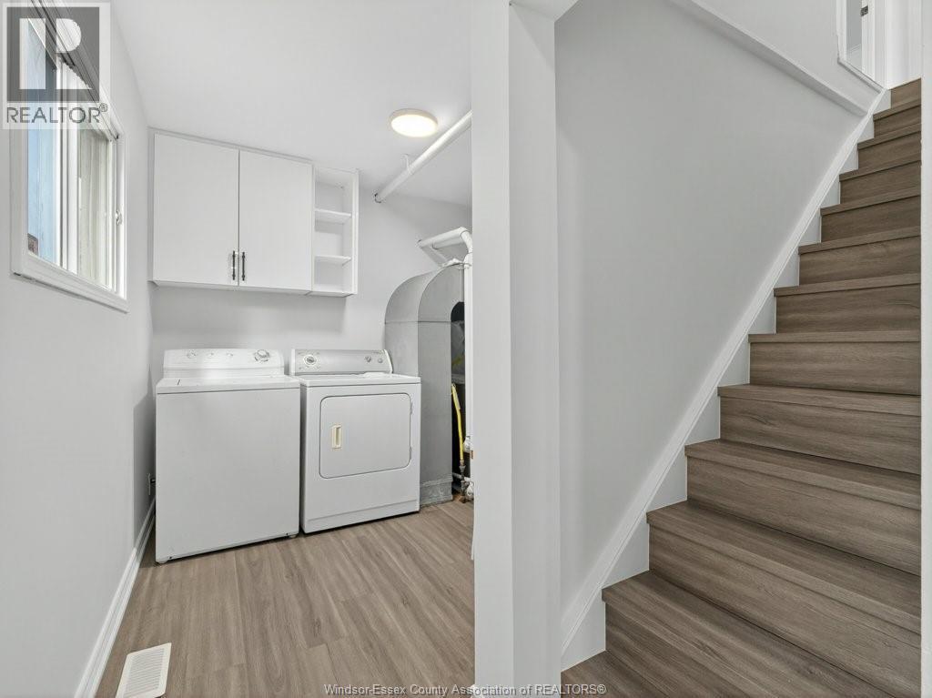 1815 Westminster Boulevard, Windsor, ON - Indoor Photo Showing Laundry Room