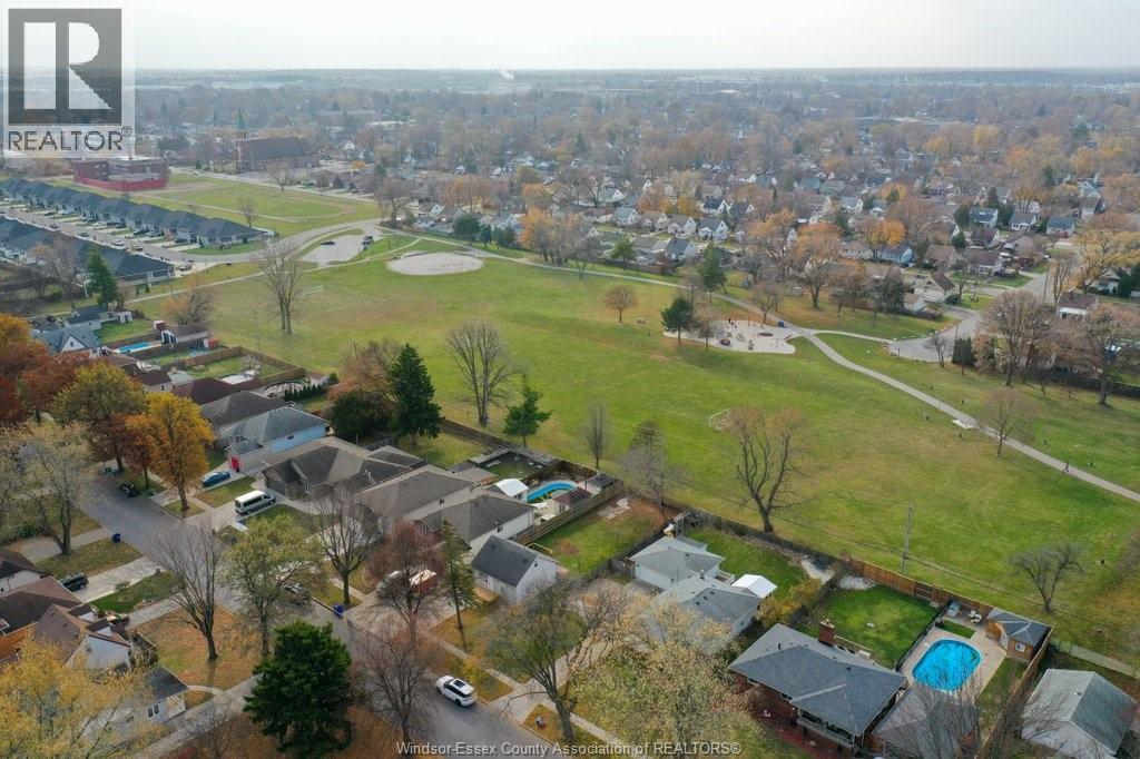 1815 Westminster Boulevard, Windsor, ON - Outdoor With View