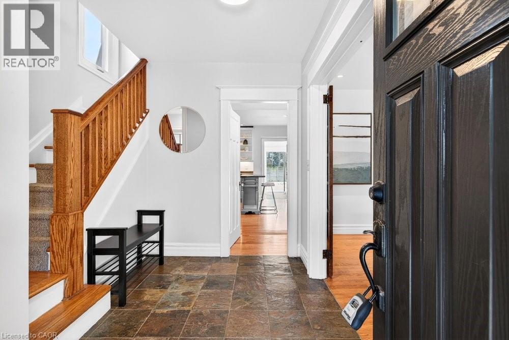 494 Martha Street, Burlington, ON - Indoor Photo Showing Other Room