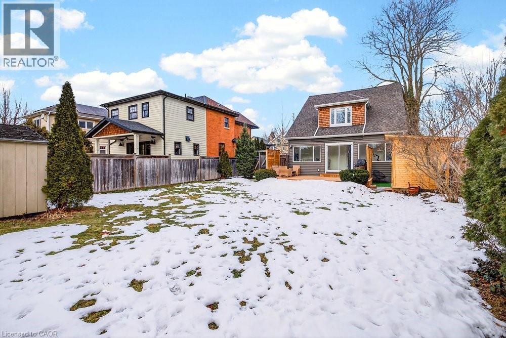 494 Martha Street, Burlington, ON - Outdoor With Deck Patio Veranda