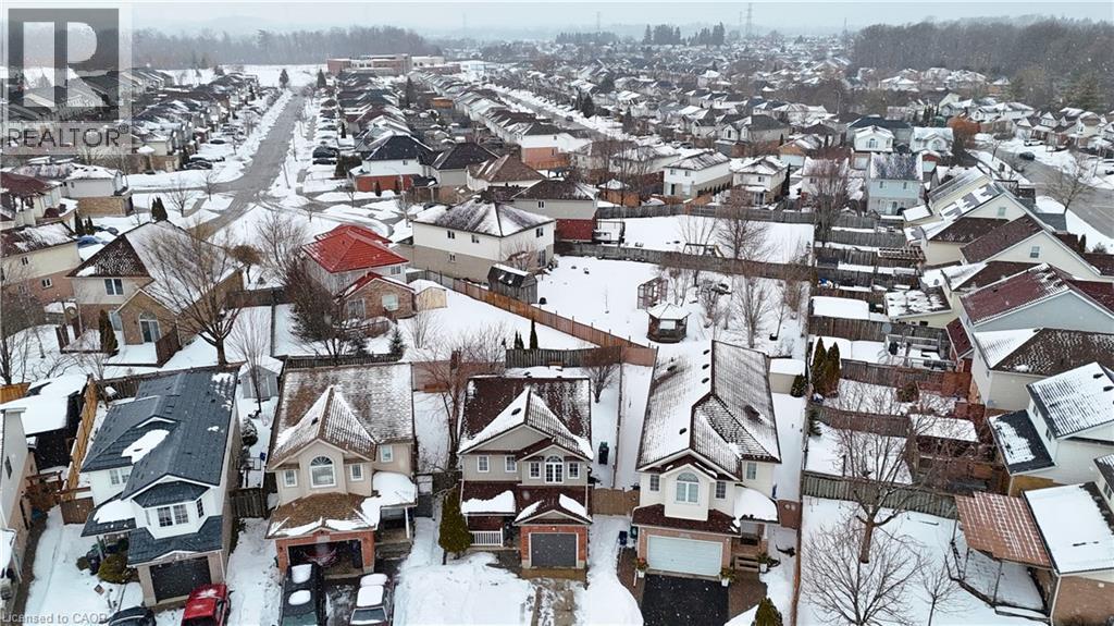 11 Lemonbalm Street, Kitchener, ON - Outdoor