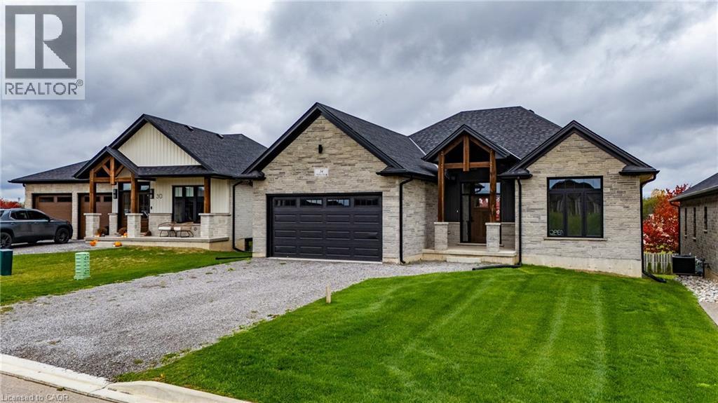 34 Andrew Avenue, Simcoe, ON - Outdoor With Facade