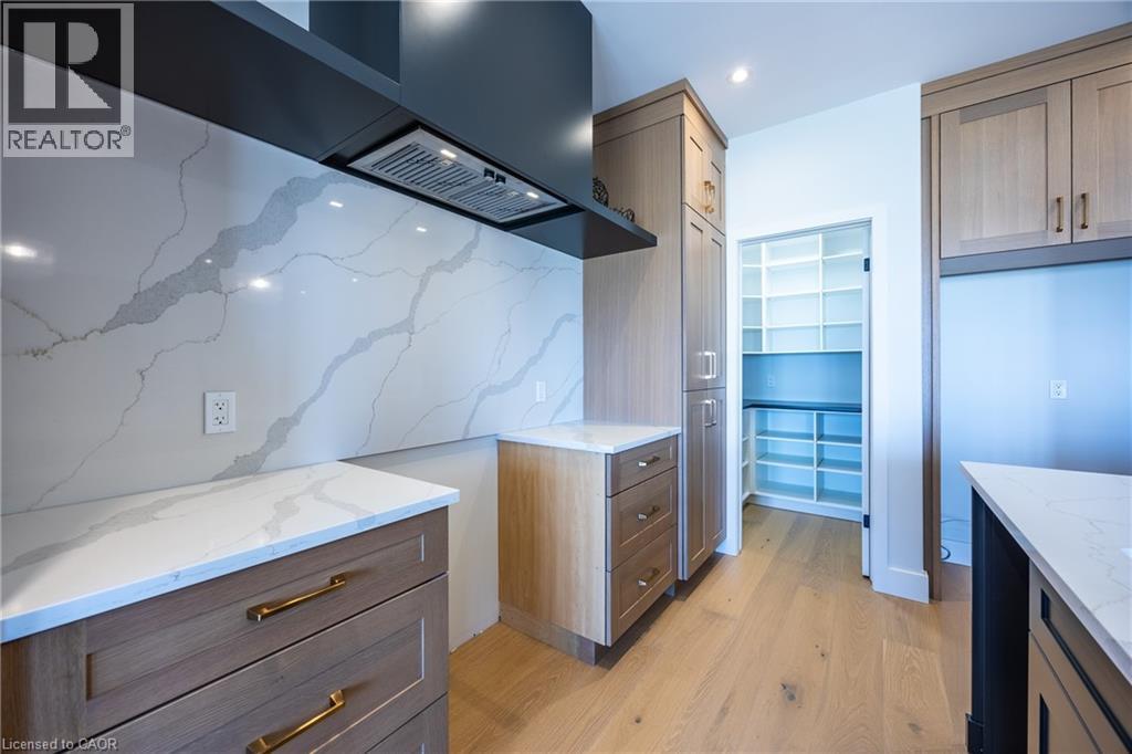 34 Andrew Avenue, Simcoe, ON - Indoor Photo Showing Kitchen