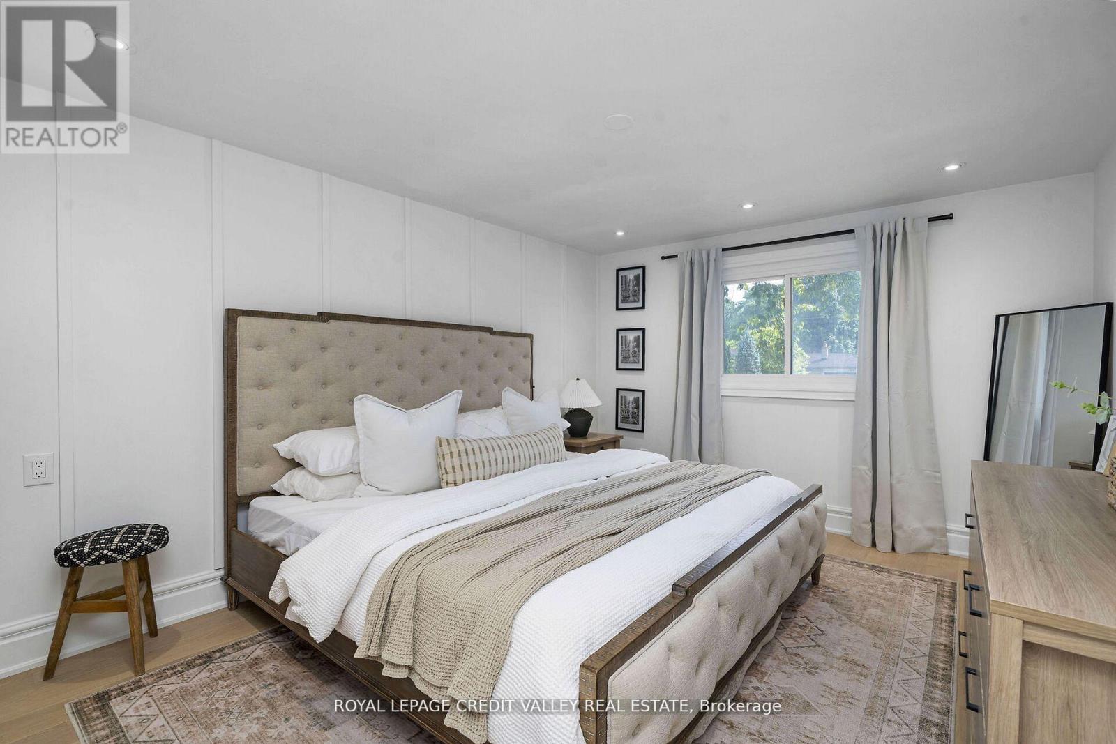 47 Larry Street, Caledon, ON - Indoor Photo Showing Bedroom