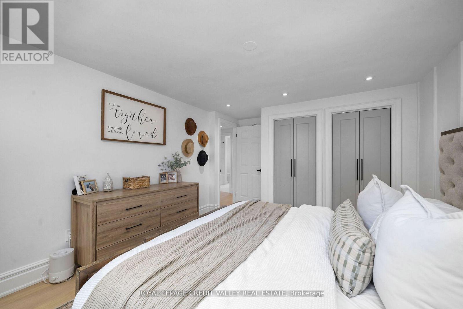 47 Larry Street, Caledon, ON - Indoor Photo Showing Bedroom