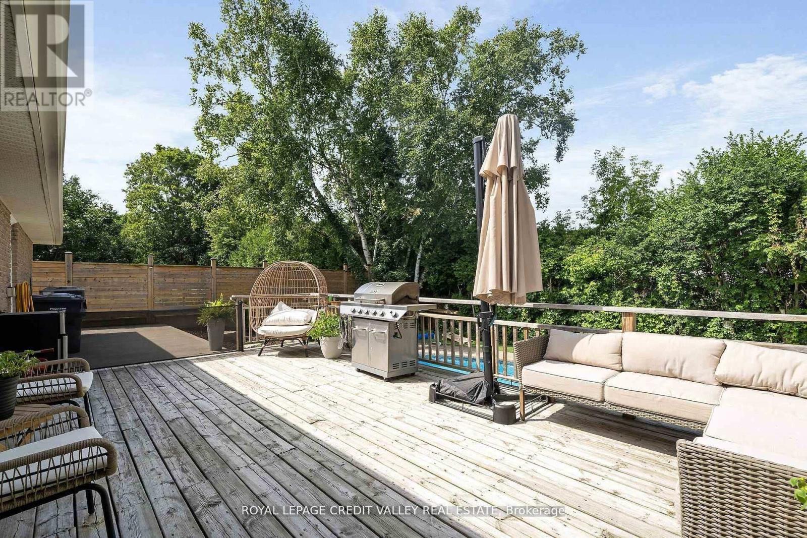 47 Larry Street, Caledon, ON - Outdoor With Deck Patio Veranda