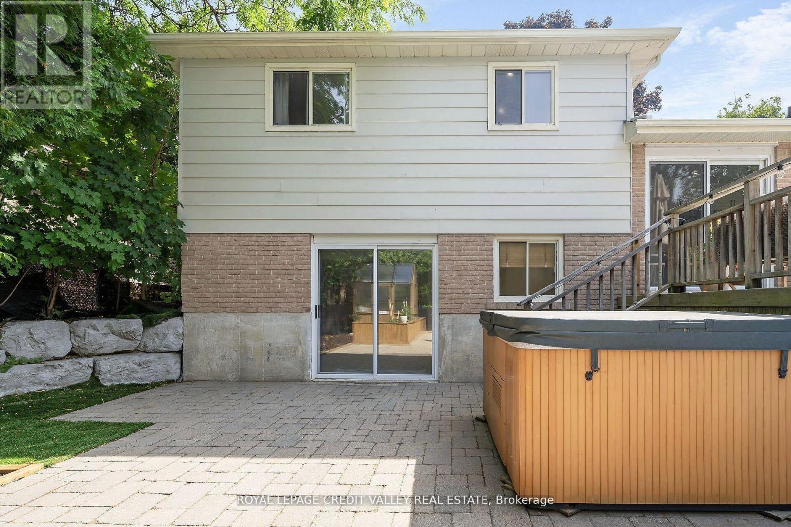 47 Larry Street, Caledon, ON - Outdoor With Exterior