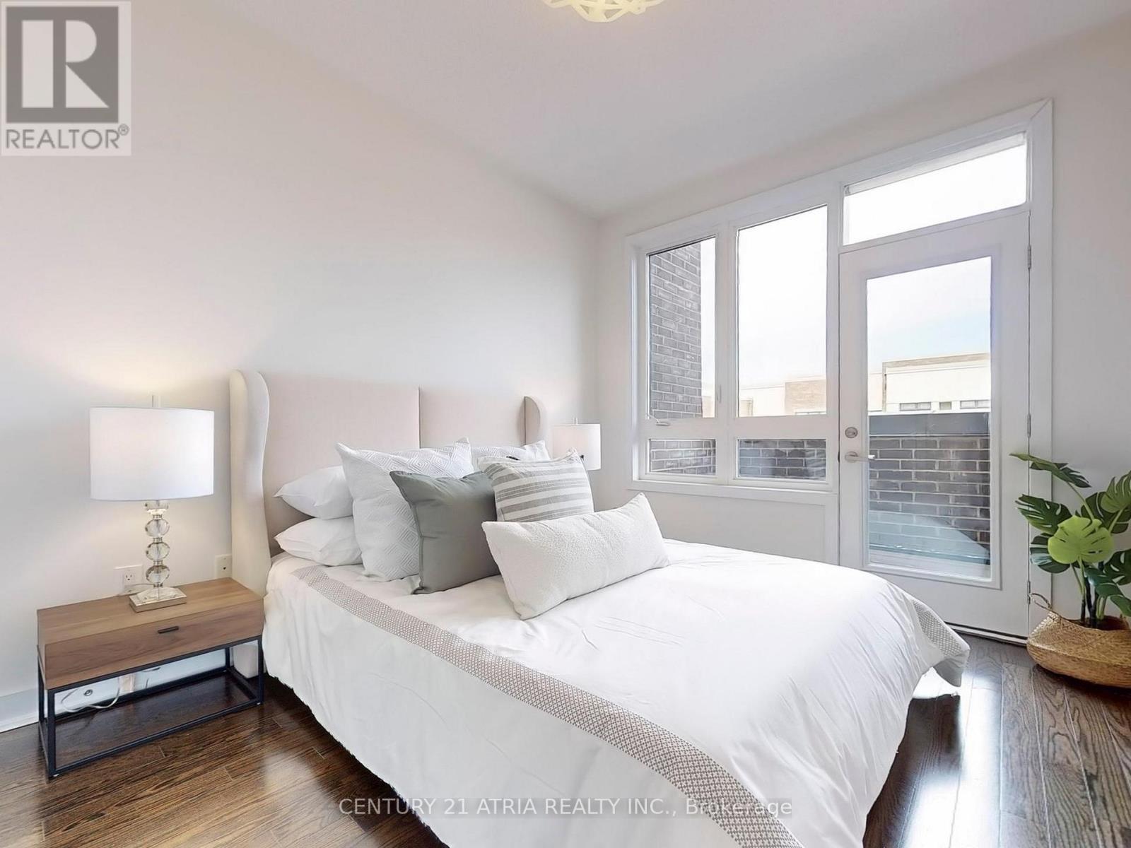 105 Anchusa Drive, Richmond Hill, ON - Indoor Photo Showing Bedroom